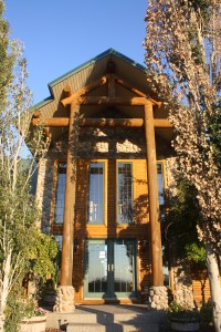 The grand entrance of the Blue Heron Inn