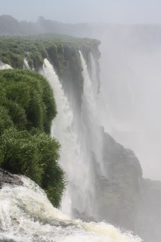 Viewing platforms take you right to the edge.