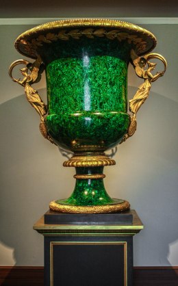 Monumental Vase, Metropolitan Museum of Art, New York City