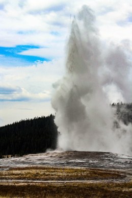 Old Faithful, Yellowstone National Park