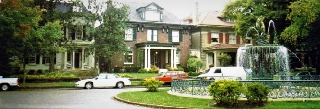 St. James Court, Old Louisville