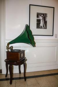 Phonograph