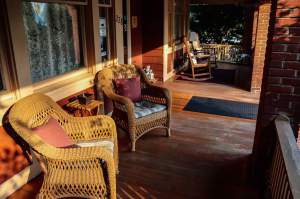 Front porch, State Street Inn, Dover, Delaware
