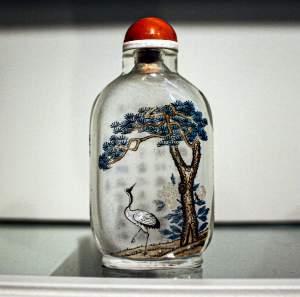Snuff bottle