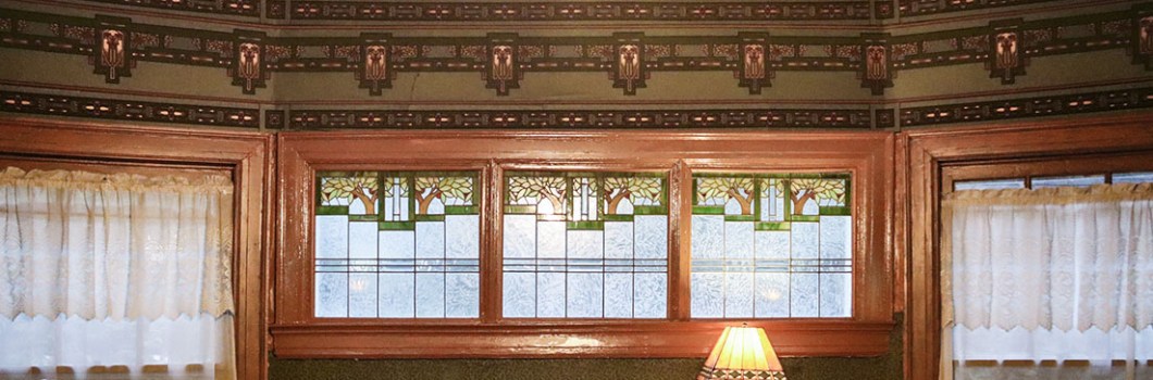 The Looking Glass Inn, Indianapolis, Indiana