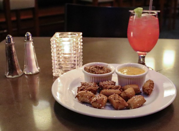 Harry's Place, Tempe, Arizona